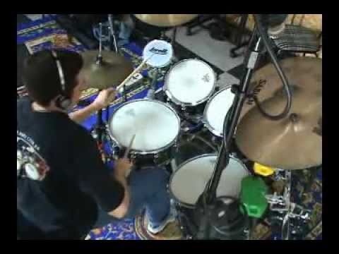 brazil samba drummer - Ale Damasceno