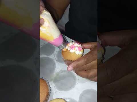 Cup Cake Decorating, 😋😋😋