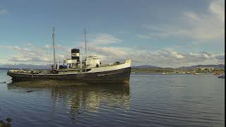 Wrecked Boat in Water HD Scene Loop Background