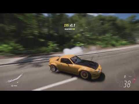 Forza Horizon 5 Learning how to drift part 2.