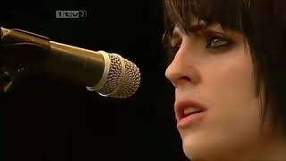 The Distillers   The Hunger Live