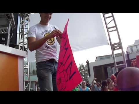 Armin @ Hard Rock 2011, AvB & DJ Shah ft. Chris Jones - Going Wrong