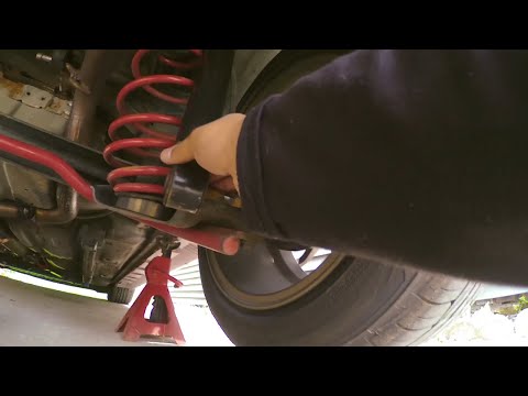 How to replace rear shocks on a Scion xB/xA/Echo/Yaris | Lenin's World #scionxb #scionxa #deathbx