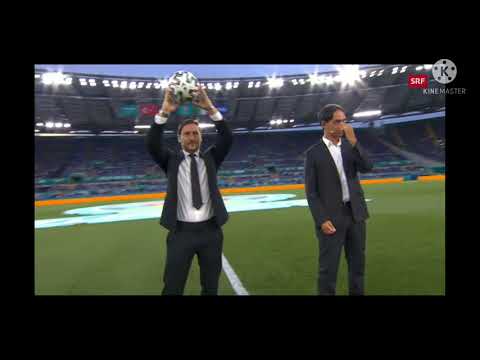 Totti e Nesta Euro 2020 Calcio d'inizio