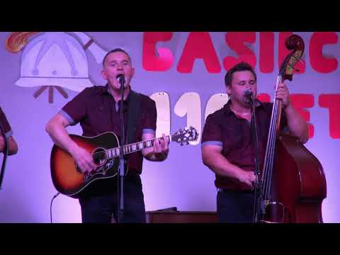 Ansambel Slavček - Kad procvatu jabuke (v živo)