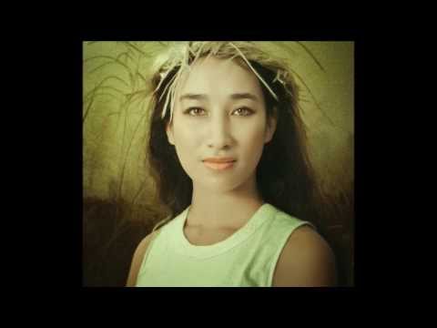 Thể hiện bởi Vũ Khanh