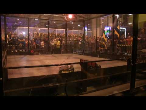 Robot Arena Insomnia 58 - Conker 3 vs Onyx