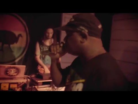 The 4'20' Sound - Live feat. Macky Banton