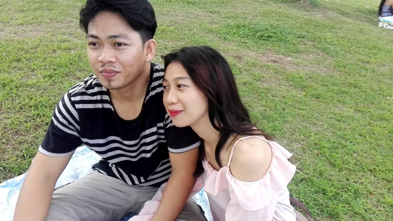 WORTHLESS- Itim na tupa