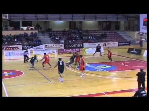 ORO LOGITRAVEL MALLORCA BASQUET,83 - CACERES 2016 BASKET,88 (30/12/2011 0:00:00)