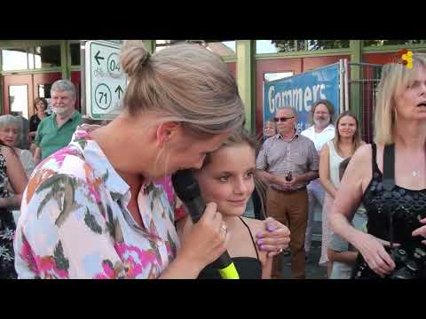 Sterren van De Nienekes stralen bij het Gala van hun nieuwe film