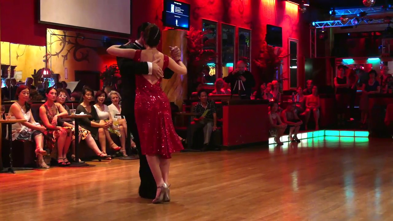 Marcos Pereira & Florencia Borgnia - Tango Demo 1/3 - Milonga @ Alberto's 2017 June 18