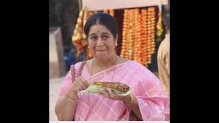 Amita khopkar of YRKKH video