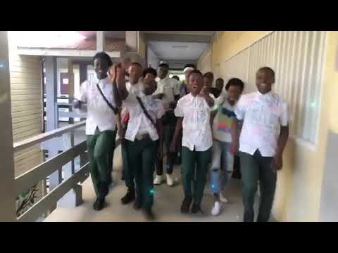 Chi-Chi man performed by Patentia 5th form students