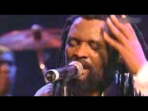 Lucky Dube - Romeo (Live, 2005).flv