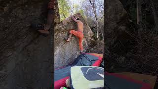 Video thumbnail de Khefren, 6b. La Bastida