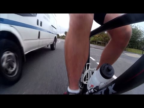 RF57OJE - Fast, Close Pass