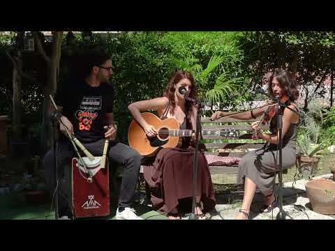 Elisa Erin Bonomo - Petra (live @ Garden by Samantha Giordano Music)