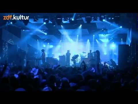 M83 - 01 - We Own The Sky (MELT! 2012)