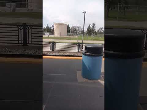 NB Blue Line Arriving at Fort Snelling