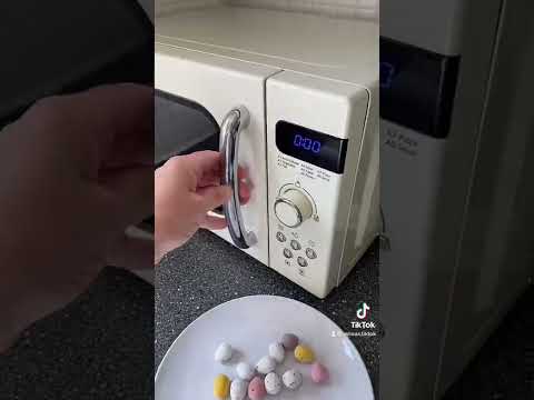 Best way to eat mini eggs 😋😍#easter #minieggs #asmrsounds #asmr #chocolate