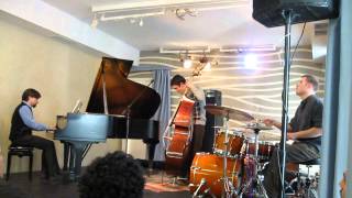 Ever Evolving Etude - Avishai Cohen Masterclass /HUN/