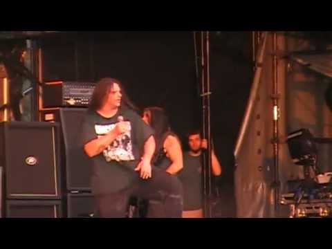 CANNIBAL CORPSE - GUTTED & SCATTERED REMAINS, SPLATTERED BRAINS (LIVE AT BLOODSTOCK 15/8/10)