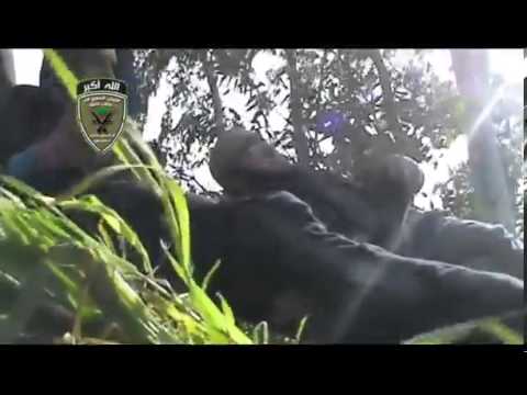 استراحة مقاتلي كتائب الحمزة على احدى الجبهات في ريف حمص