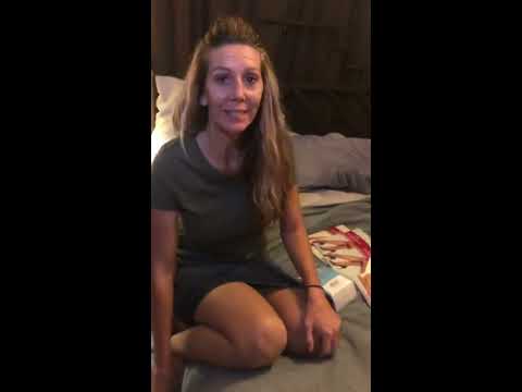 Wearing L'eggs Sheer Energy and my thoughts.