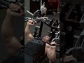 Comment Corriger une Asymétrie Musculaire (PEC plus GROS que l’autre ?) #SHORTS