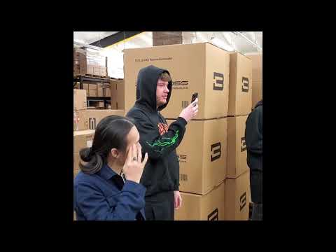 Murdabeatz reacts to the Kraken Subwoofer