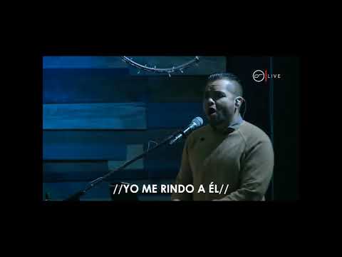 YO ME RINDO A EL Y EN EL MONTE CALVARIO