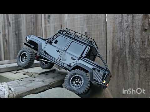 Land rover D90 defender MN111 bridge crossing