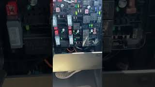 Freightliner 2023 CB radio has no power also cigarette lighters￼