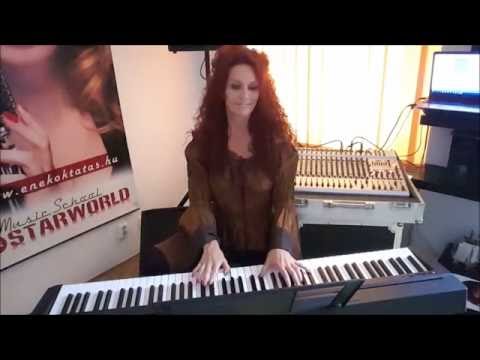 Noemi Arnoczky - Professional Singer and Pianist / Insight into the crazy practice