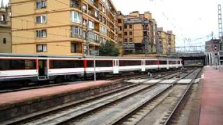 preview picture of video 'Renfe Media Distancia train to Donostia - San Sebastián...'