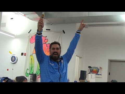 Stool Scenes Episode 99 - Still Here