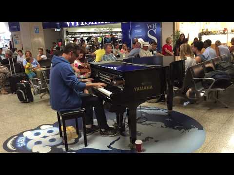 Malta Airport - Rock n' Roll Piano