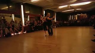 Pibe Sarandi y Valeria Maside - milonga