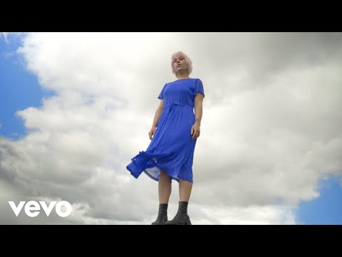 VISSIA - About Moving On (Official Video)