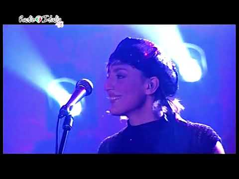 Matia Bazar (Roberta Faccani) - Mentre Tutto Scorre (Studio Radio Italia TV)