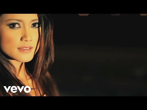 Arrora Salwa - Kau Tak Menarik Lagi (Official Music video)