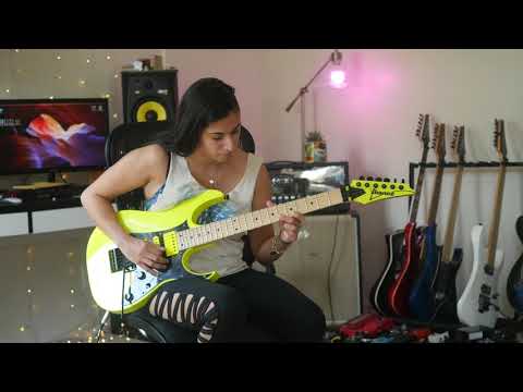 Nili Brosh plays Tumani Notes Intro - Steve Morse