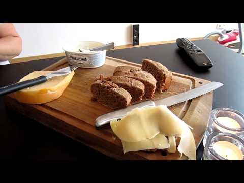 Rykande färskt surdegsbröd