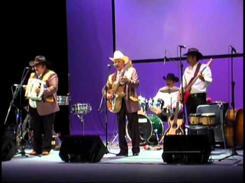 Homenaje a Don Ramiro Cavazos