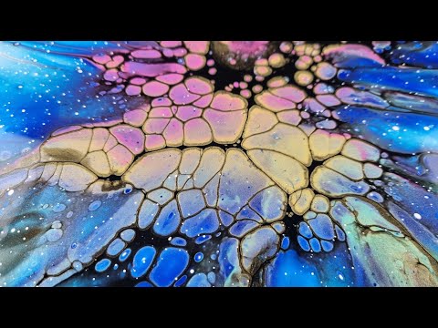 #92| Bloom 4 - Only Paint, Floetrol & Polyurethane 🌸 Fluid Painting With Spin Table