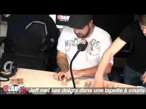 Jeff met ses doigts dans une tapette à souris - C'Cauet sur NRJ