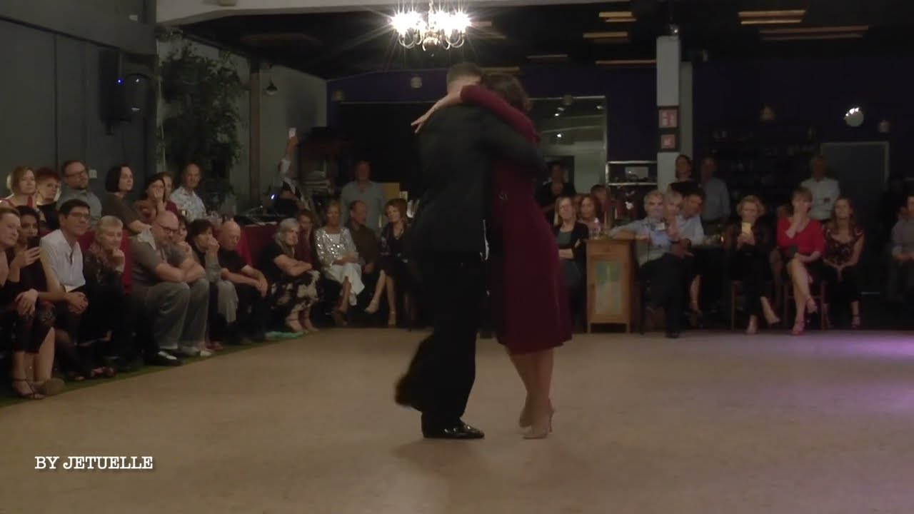 Barbara Carpino & Claudio Forte in Tango La Luna "Muñiquita" Juan d'Arienzo