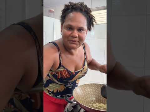 Pitu ao molho de coco