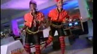 Download lagu TIGHT'N UP - Up Town Top Ranking mp3